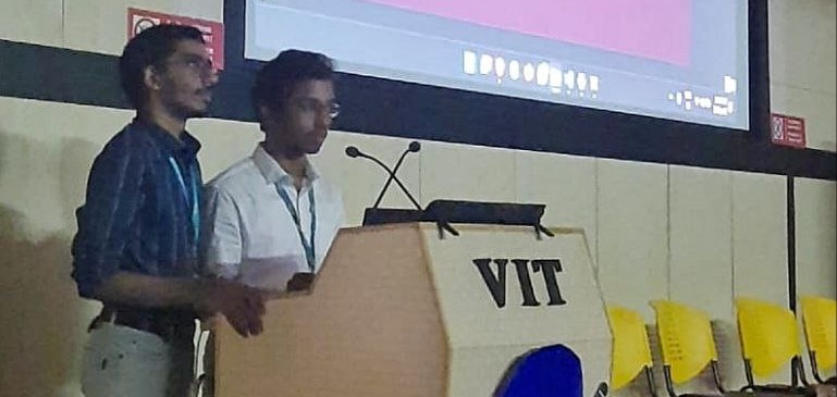 Image of myself speaking at a workshop by IET-VIT for gravitas